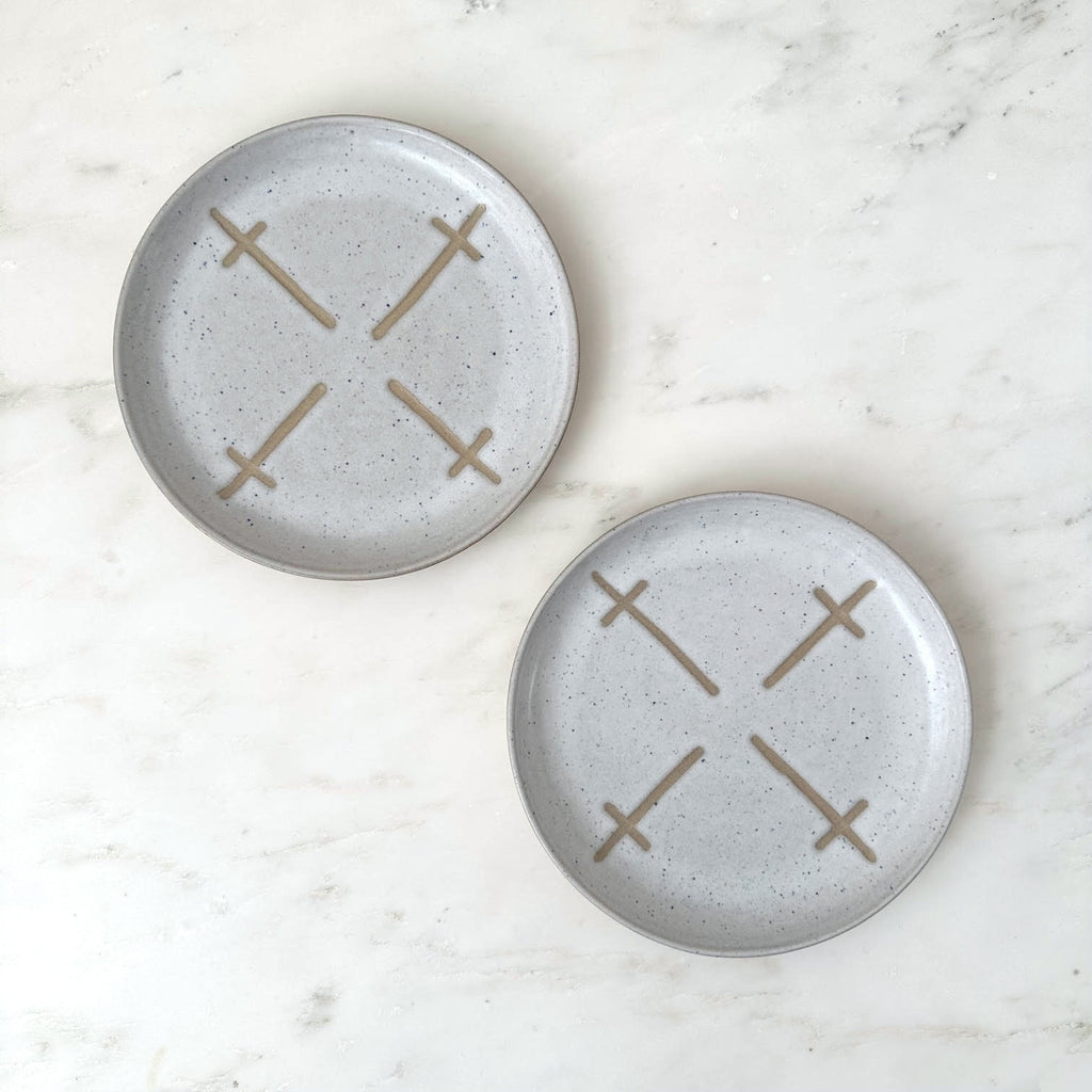 set of 2 | sand dollar plates