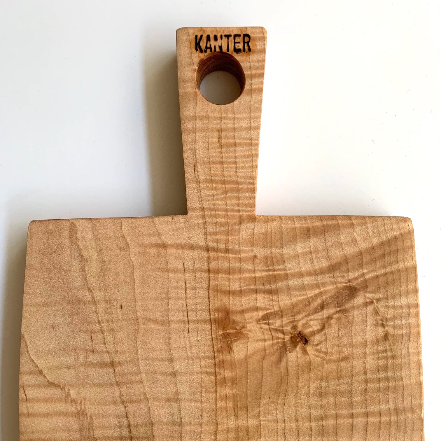 Wood Cutting Board With Handle - MAPLE