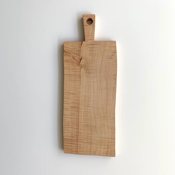 medium maple cutting board with handle